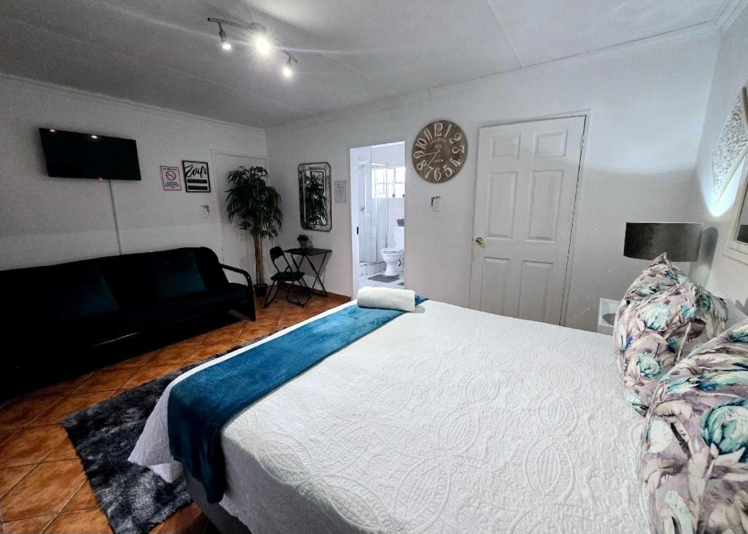 Zhantique Guest House 1- Unit 5 Boksburg Ngoại thất bức ảnh